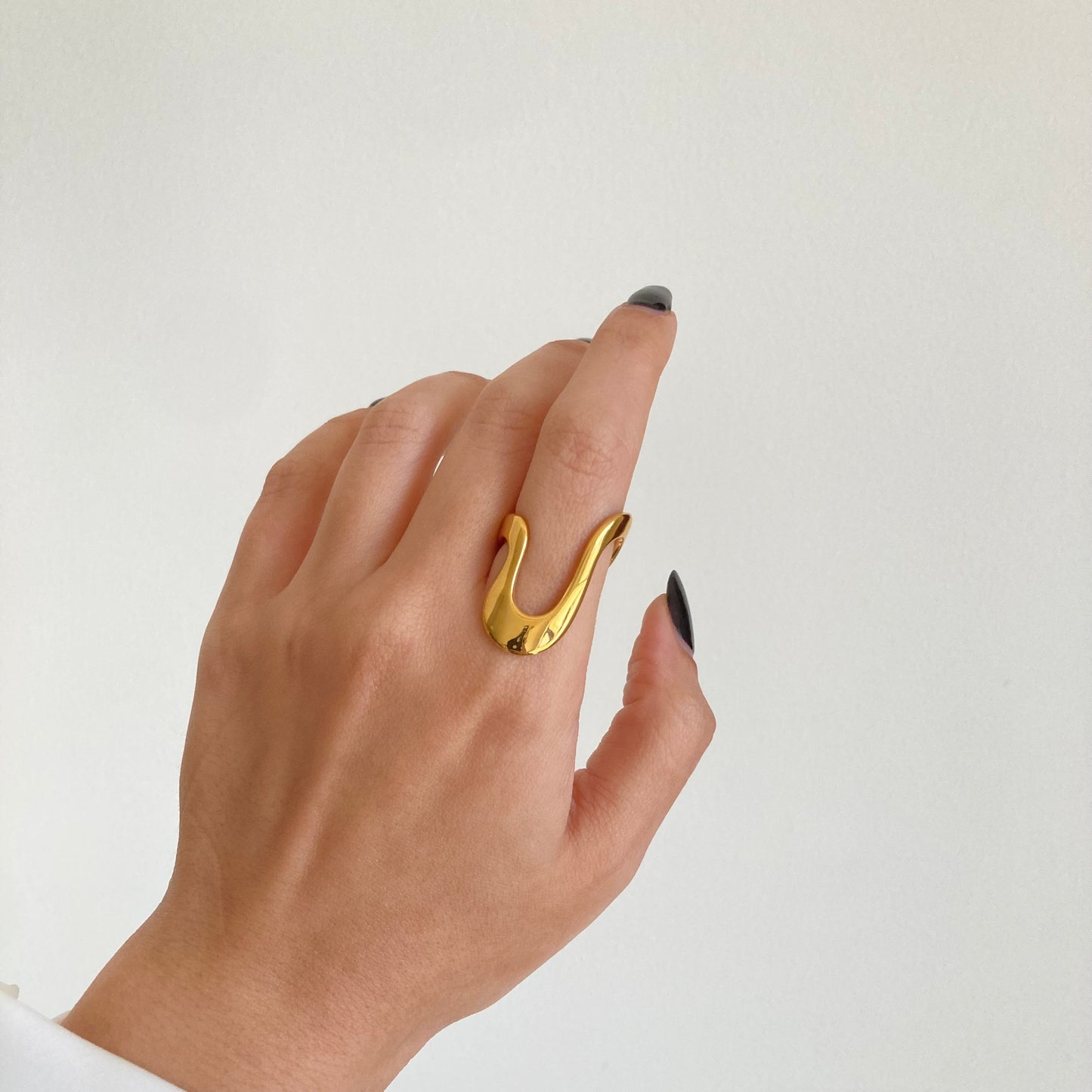 The Golden Ripple Ring