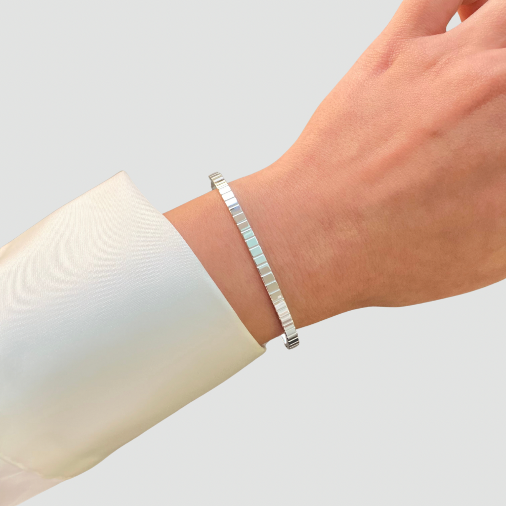 Ribbed Bangle Silver