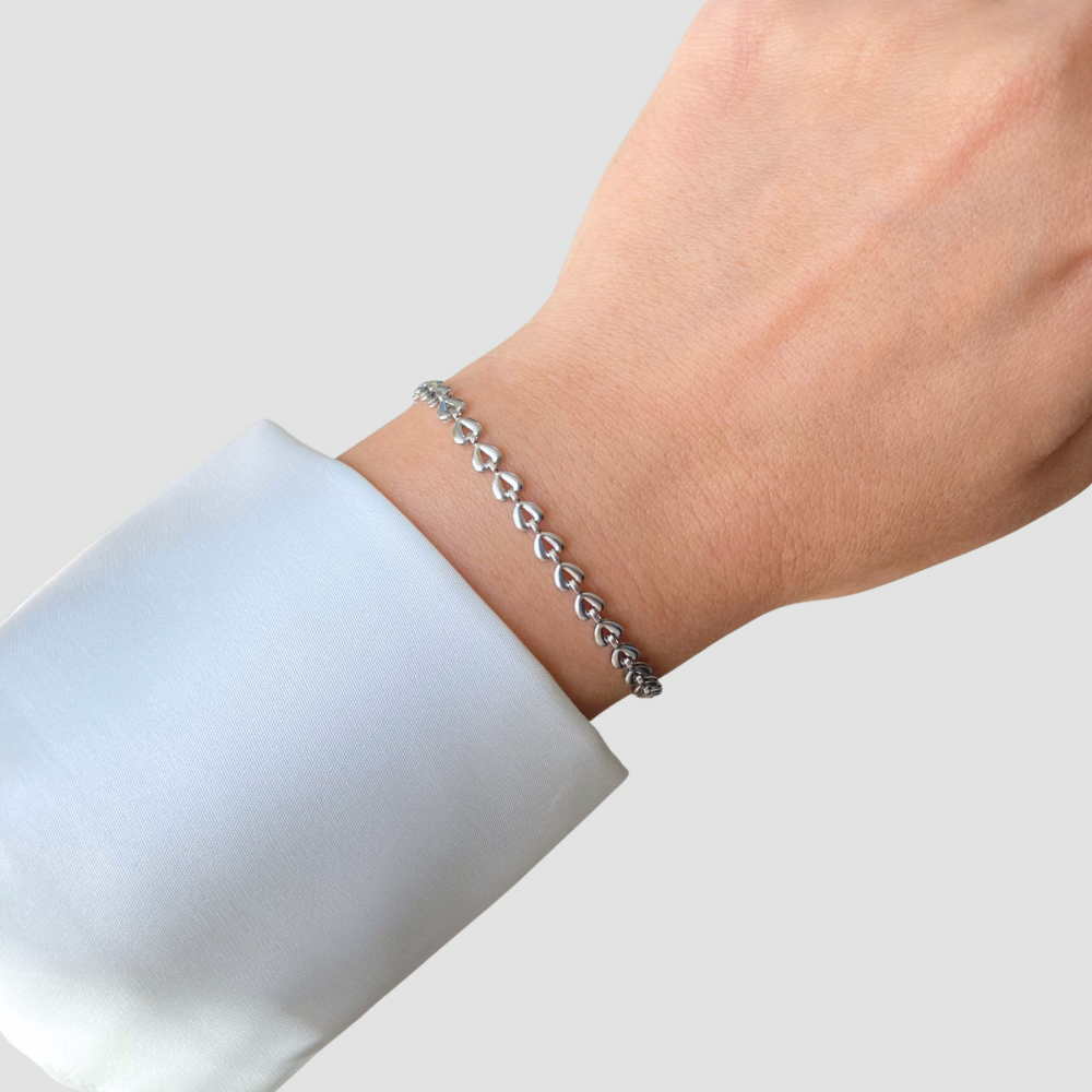 Attached Heart silver bracelet