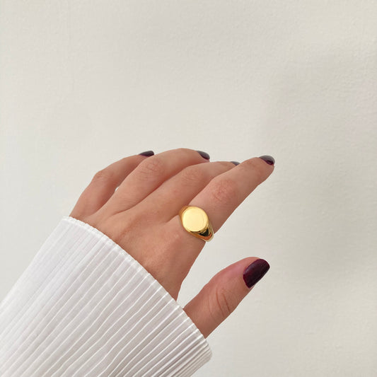 Round Signet Ring