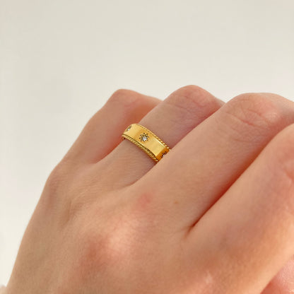 Medium Band Stars Ring