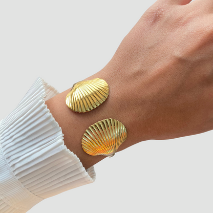 Shell Open Bangle
