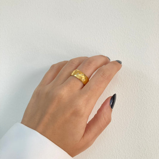Wide Band Stars Ring
