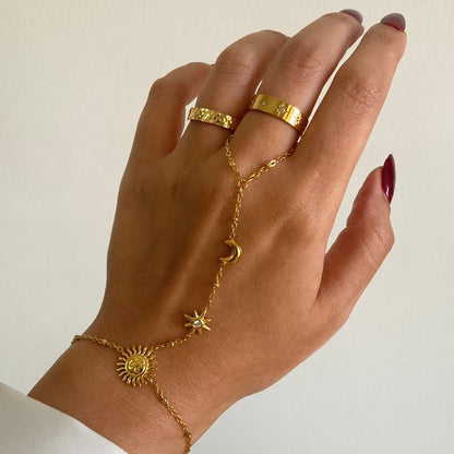 Moon & Star Handchain
