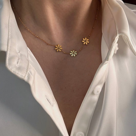 Flowers Necklace