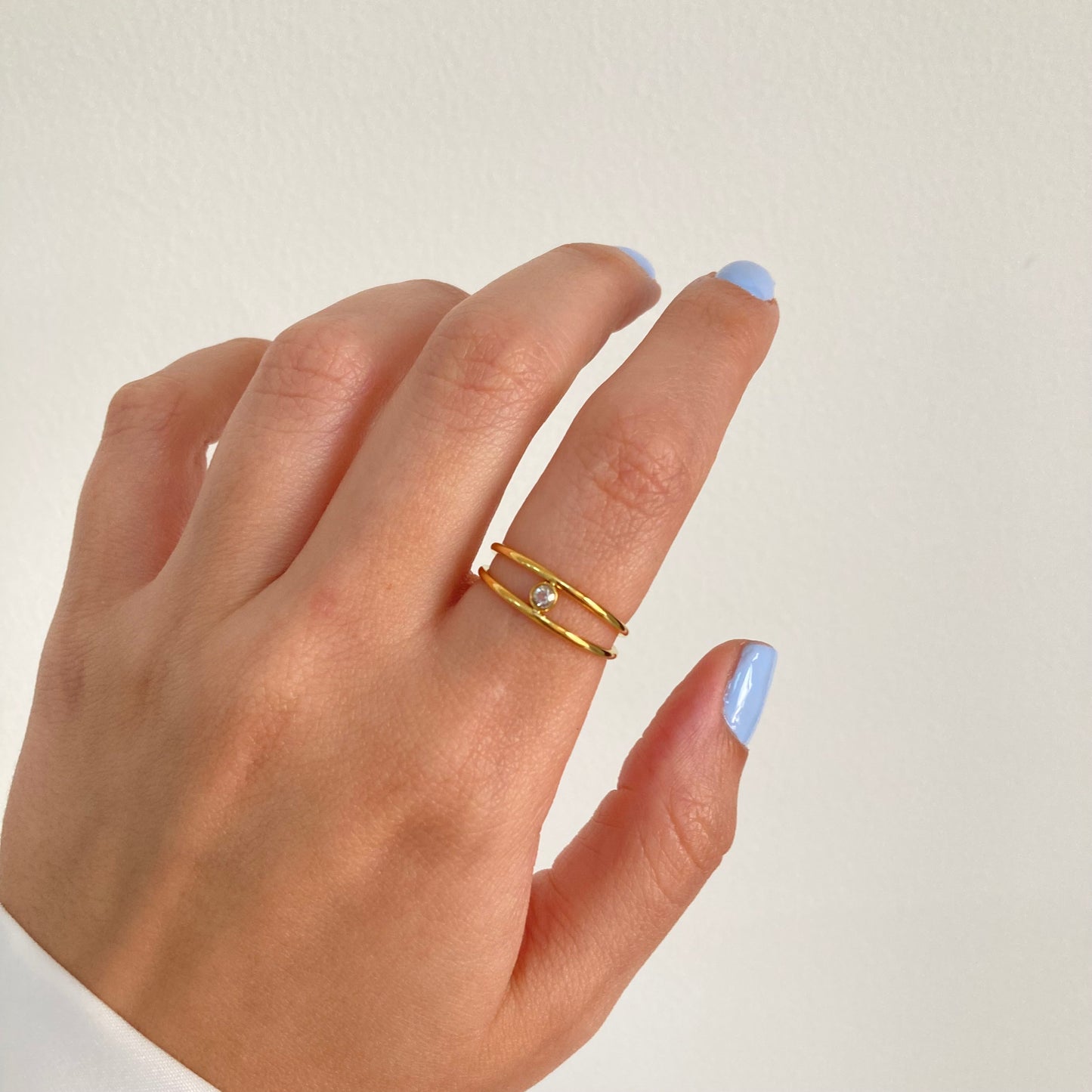 Zircon Hollow Layered Ring