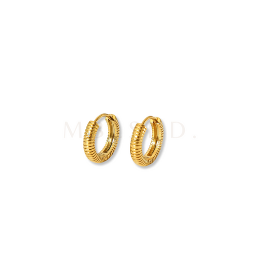Dainty Ribbed Hoop Earrings