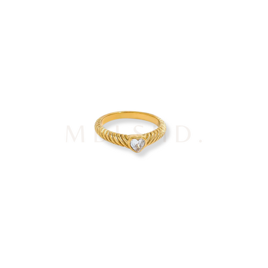Ribbed Band Heart Ring