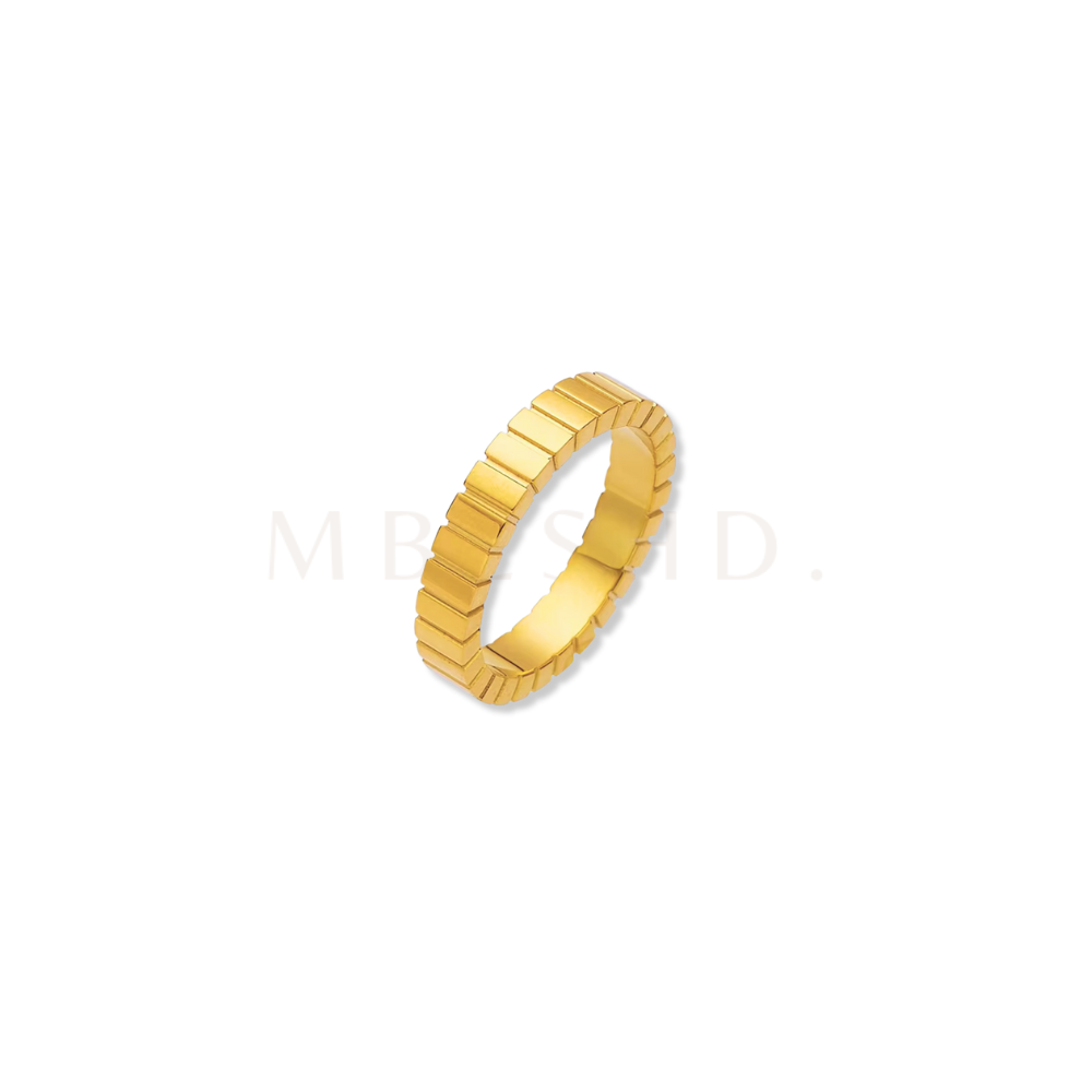 Ribbed Band Ring