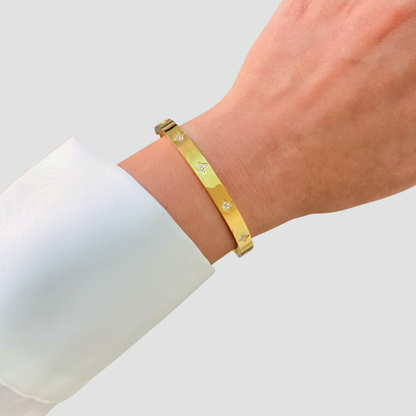 Clover Zircon Bangle